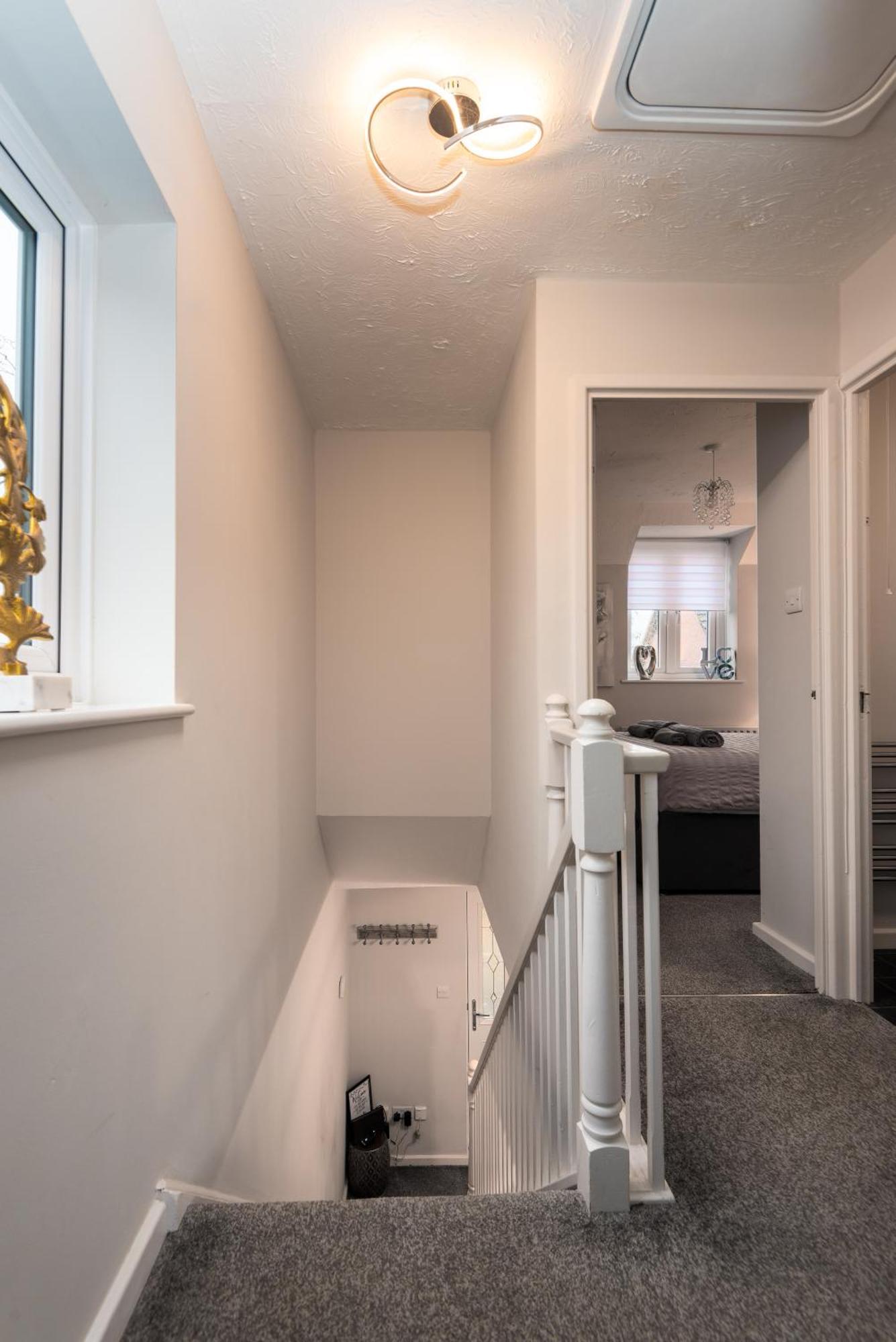 Worcester Fabulous Cherry Tree Mews Self Check In Dogs Welcome By Prior Arrangement , 2 Double Bedrooms ,Super Fast Wi-Fi, With Free Off Road Parking For 2 Vehicles Near Royal Hospital And Woodland Walks Exterior foto