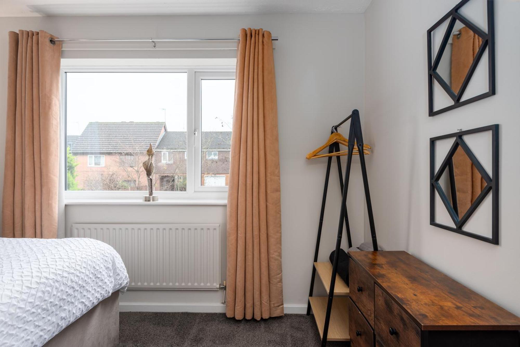 Worcester Fabulous Cherry Tree Mews Self Check In Dogs Welcome By Prior Arrangement , 2 Double Bedrooms ,Super Fast Wi-Fi, With Free Off Road Parking For 2 Vehicles Near Royal Hospital And Woodland Walks Exterior foto