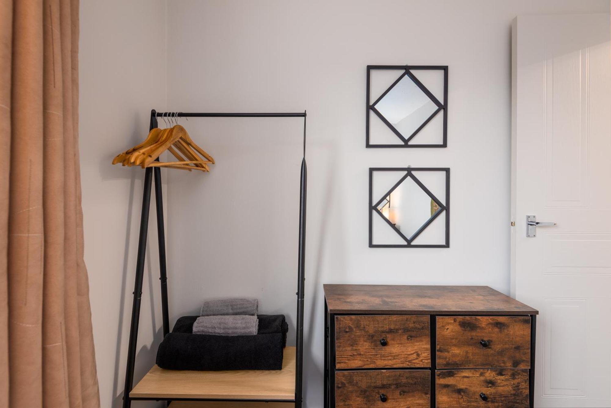 Worcester Fabulous Cherry Tree Mews Self Check In Dogs Welcome By Prior Arrangement , 2 Double Bedrooms ,Super Fast Wi-Fi, With Free Off Road Parking For 2 Vehicles Near Royal Hospital And Woodland Walks Exterior foto