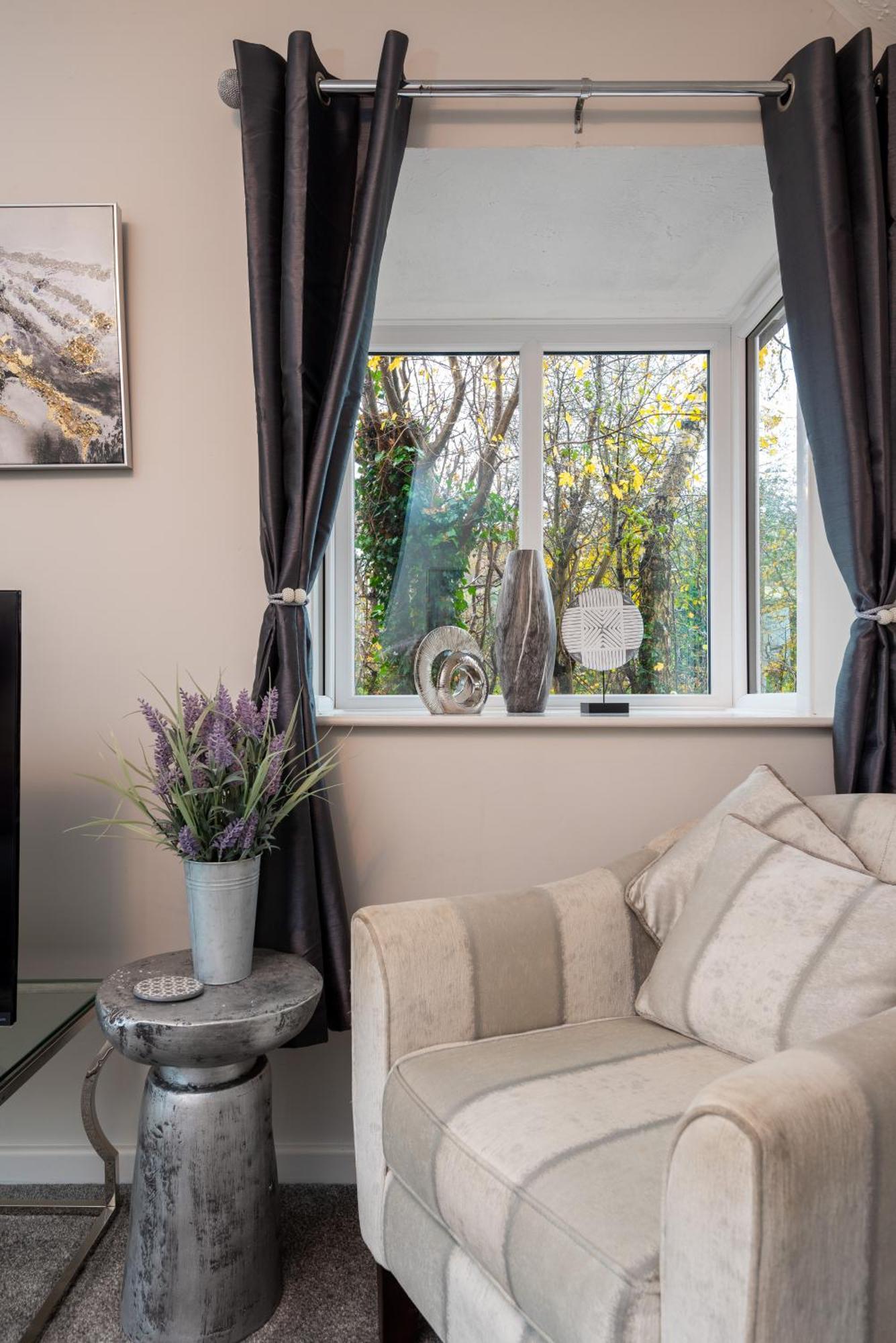 Worcester Fabulous Cherry Tree Mews Self Check In Dogs Welcome By Prior Arrangement , 2 Double Bedrooms ,Super Fast Wi-Fi, With Free Off Road Parking For 2 Vehicles Near Royal Hospital And Woodland Walks Exterior foto