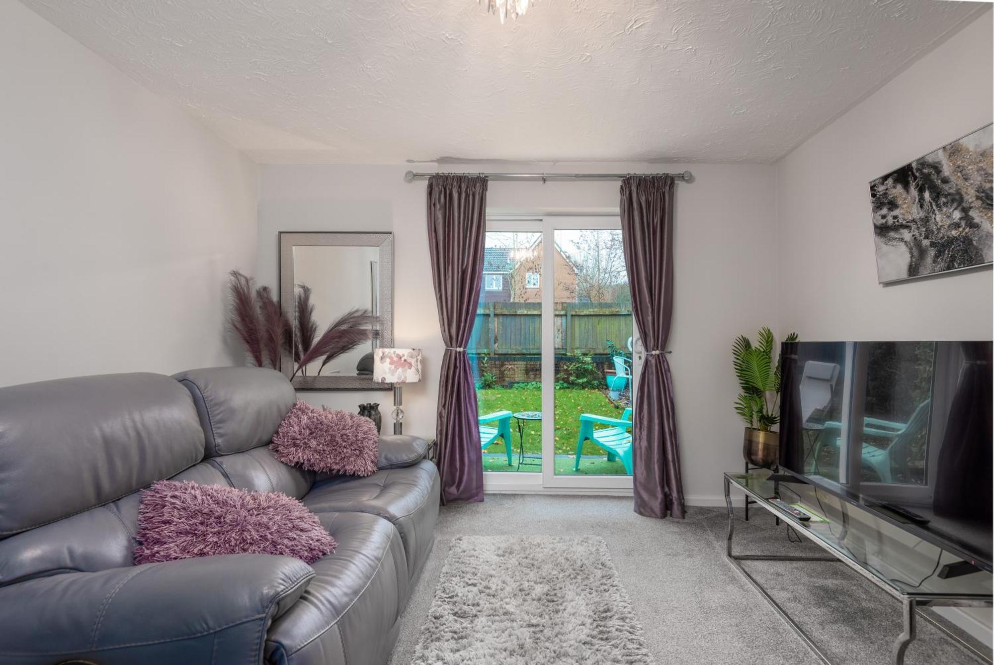 Worcester Fabulous Cherry Tree Mews Self Check In Dogs Welcome By Prior Arrangement , 2 Double Bedrooms ,Super Fast Wi-Fi, With Free Off Road Parking For 2 Vehicles Near Royal Hospital And Woodland Walks Exterior foto